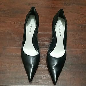 Nine west leather pumps
